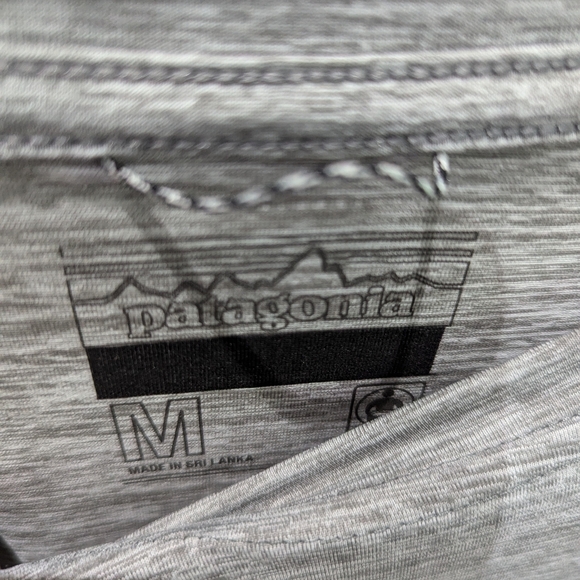 Women's Long-Sleeved Capilene Cool Daily Graphic Shirt - Picture 3 of 5